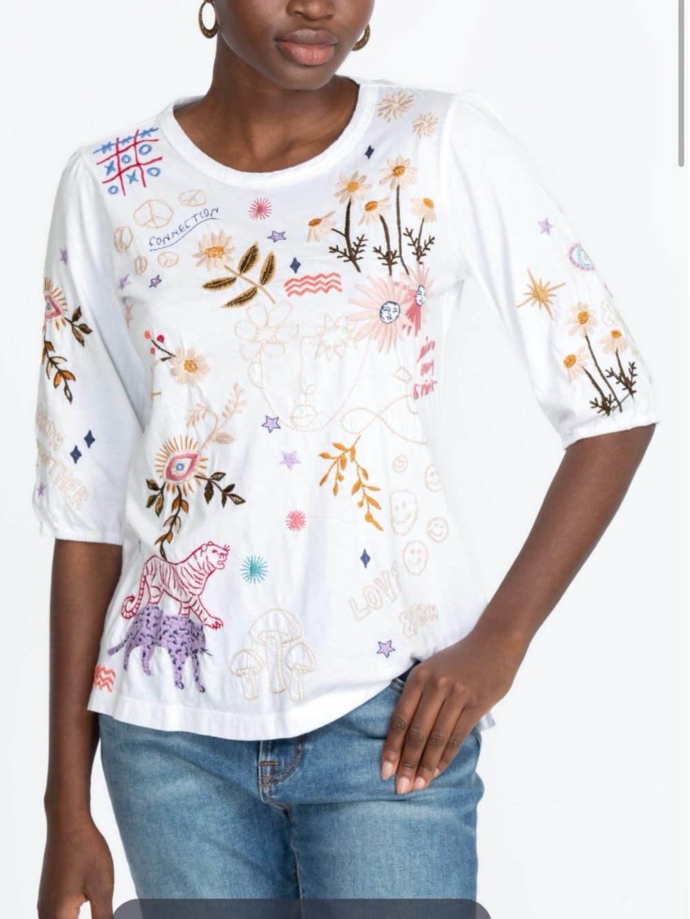 Johnny Was White cotton Embroidered Short Sleeve Tee with Multicolor Motifs